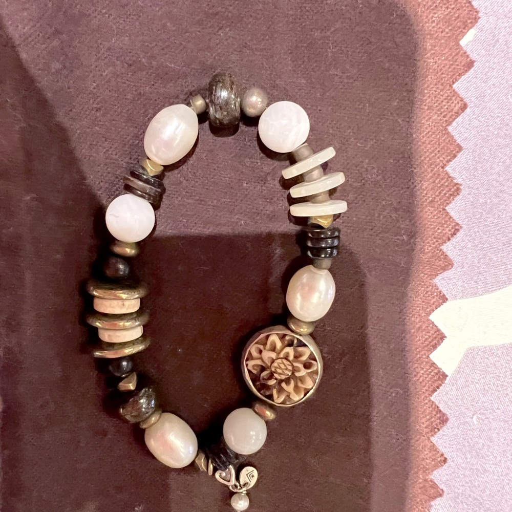 Silpada stretch beaded bracelet.